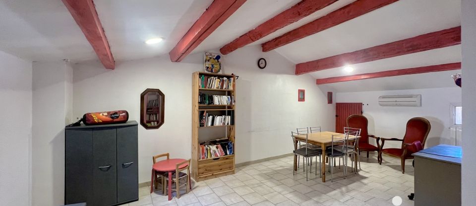 Maison 6 pièces de 240 m² à Saint-Geniès-de-Malgoirès (30190)