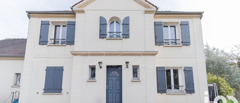 Traditional house 10 rooms of 185 m² in Montlignon (95680)