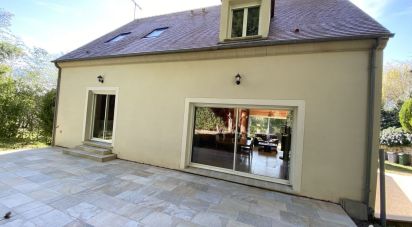 Maison 6 pièces de 158 m² à Saint-Fargeau-Ponthierry (77310)