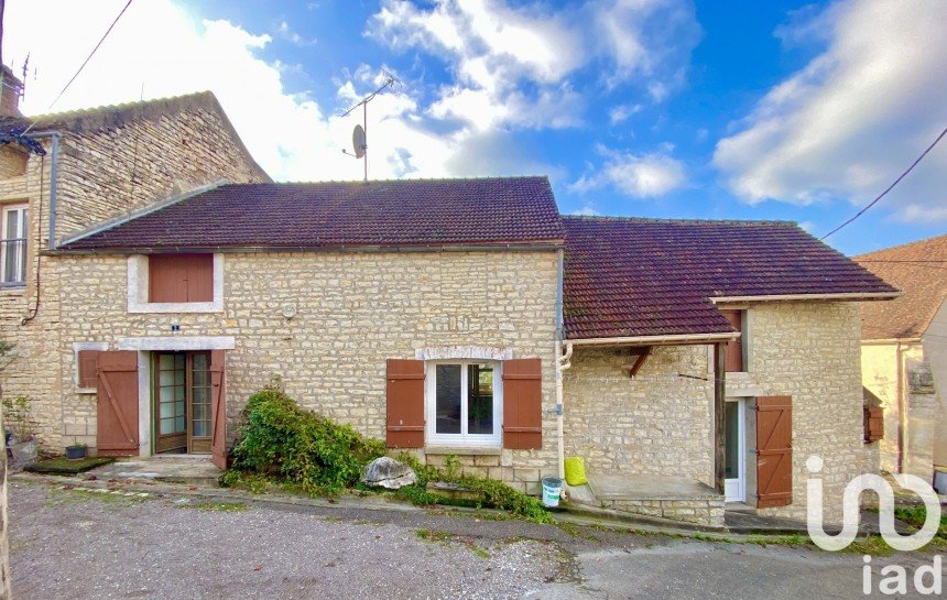 Maison de village 3 pièces de 80 m² à Arcy-sur-Cure (89270)