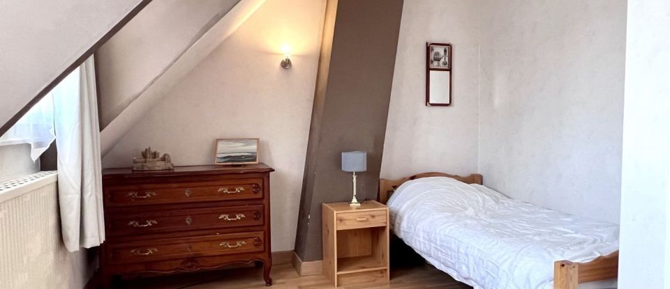 House 7 rooms of 125 m² in La Houssaye-en-Brie (77610)