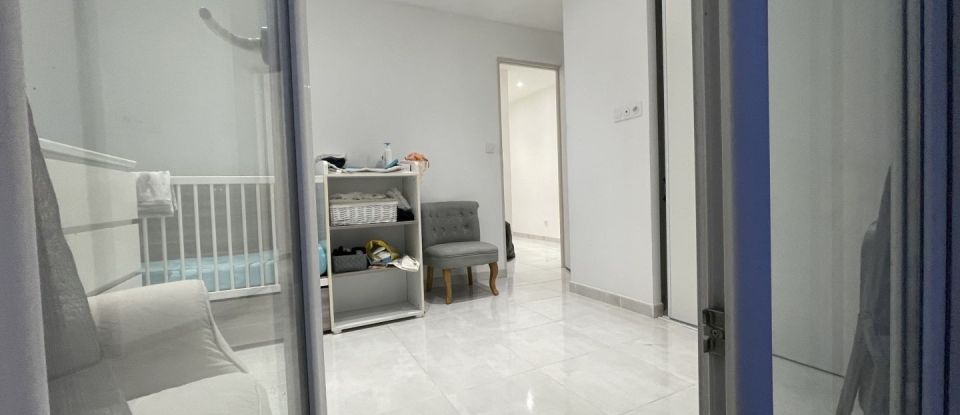 Apartment 5 rooms of 100 m² in Décines-Charpieu (69150)