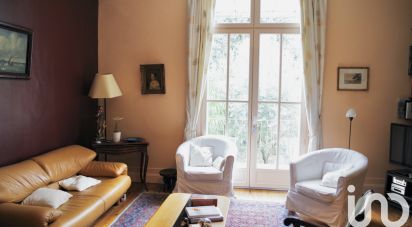 Maison traditionnelle 10 pièces de 180 m² à Bordeaux (33000)