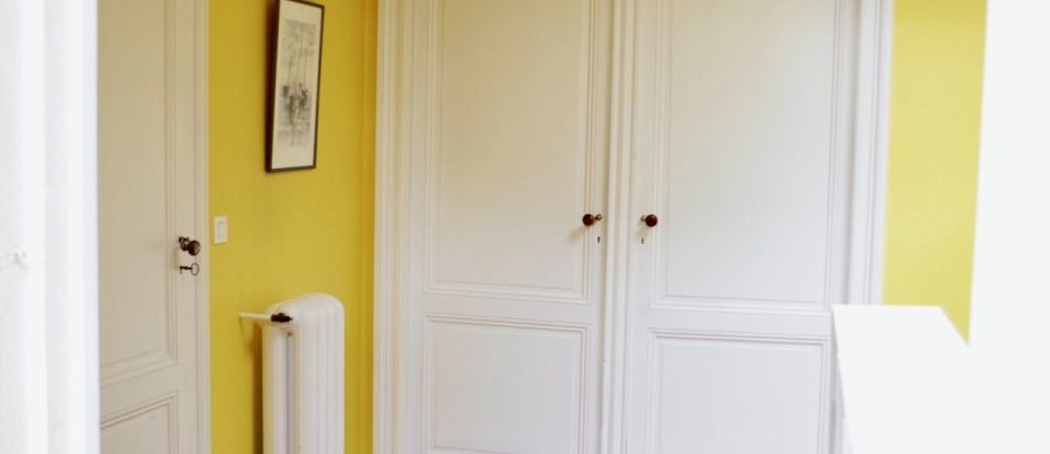Traditional house 10 rooms of 180 m² in Bordeaux (33000)