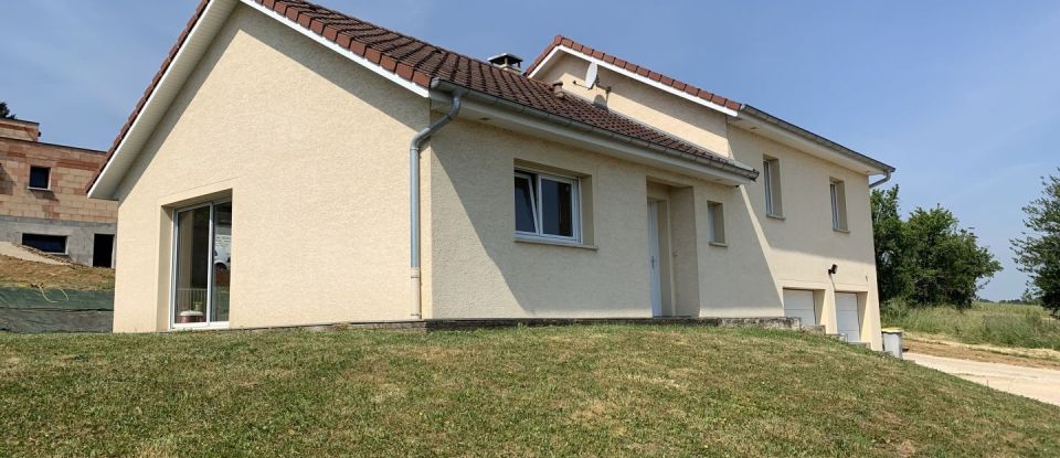 House 6 rooms of 137 m² in Vaivre-et-Montoille (70000)