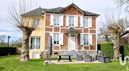 Maison de campagne 5 pièces de 105 m² à Laval (53000)