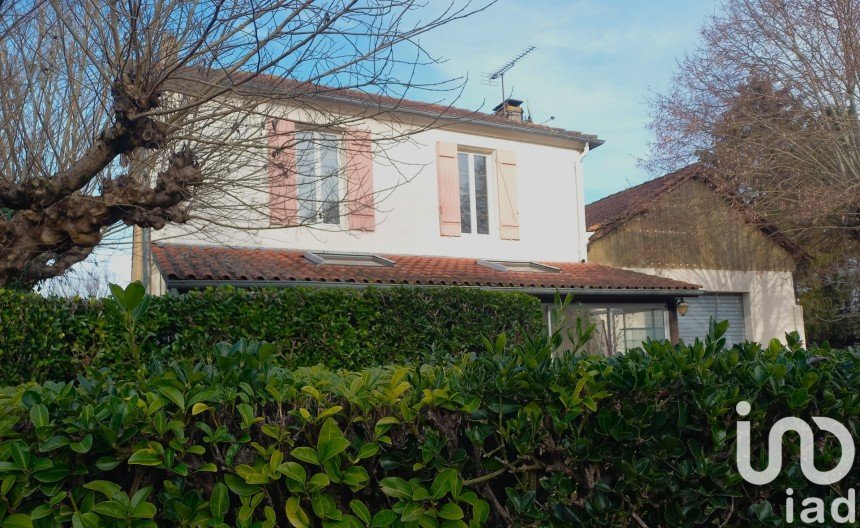 Maison 5 pièces de 138 m² à Colayrac-Saint-Cirq (47450)