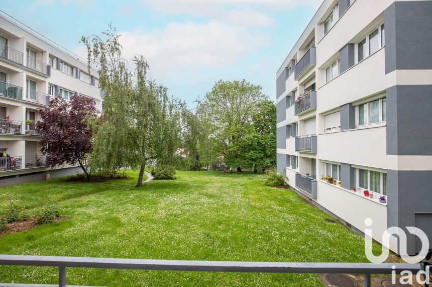 Appartement 3 pièces de 62 m² à Villeneuve-le-Roi (94290)