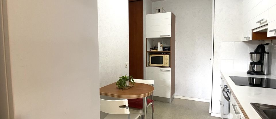 Appartement 3 pièces de 82 m² à Ronchin (59790)