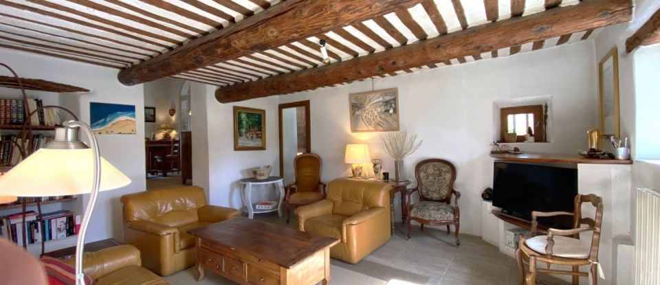 House 12 rooms of 275 m² in Carpentras (84200)
