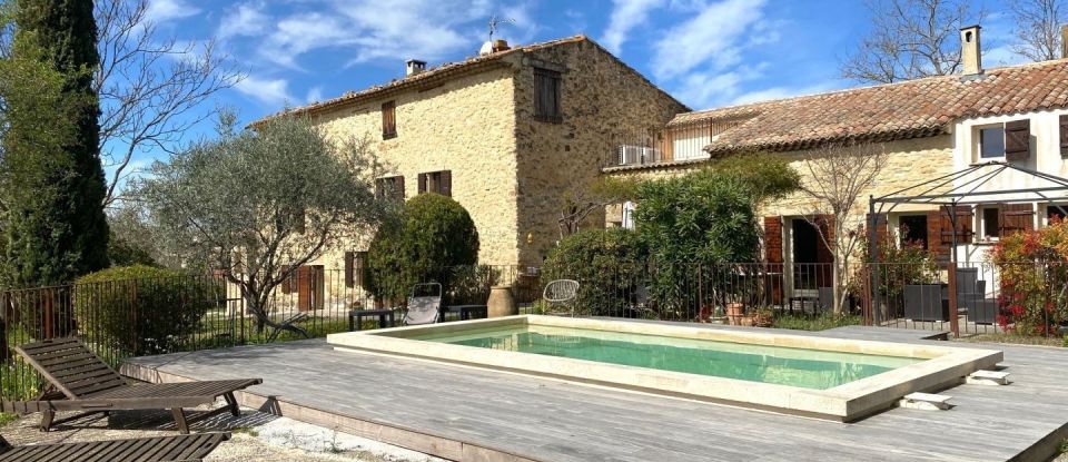 House 12 rooms of 275 m² in Carpentras (84200)
