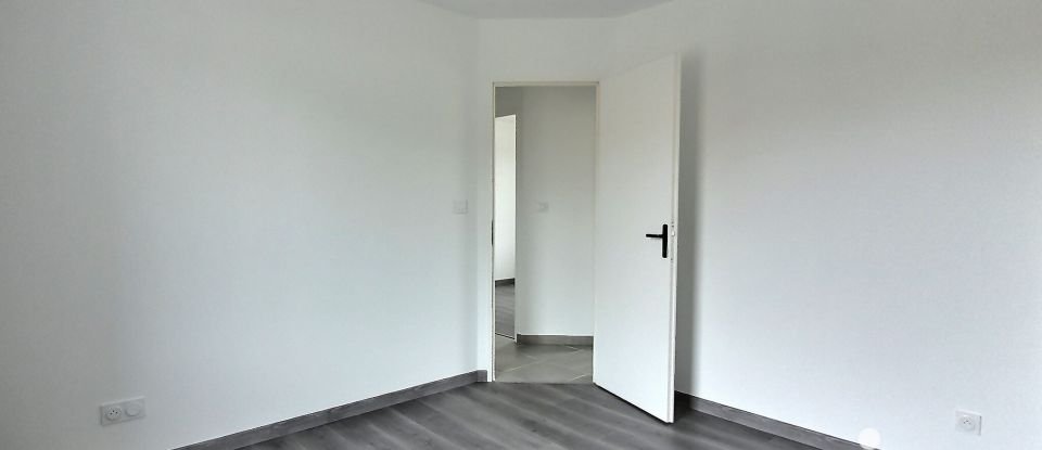 Maison 5 pièces de 90 m² à Parentis-en-Born (40160)