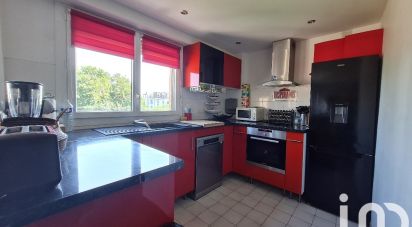 Apartment 3 rooms of 69 m² in Villemomble (93250)