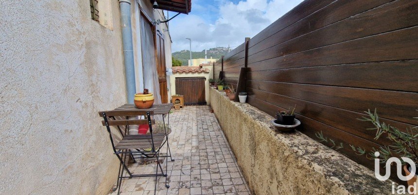 House 2 rooms of 35 m² in Six-Fours-les-Plages (83140)