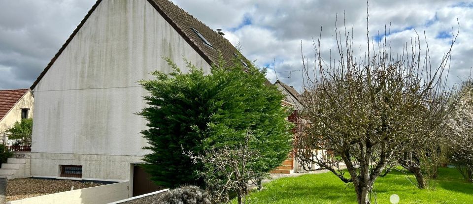 Traditional house 7 rooms of 121 m² in Angerville (91670)
