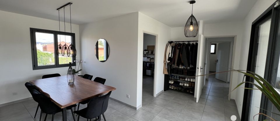 House 4 rooms of 102 m² in Berrias-et-Casteljau (07460)