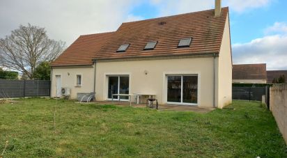 House 6 rooms of 140 m² in Bouray-sur-Juine (91850)