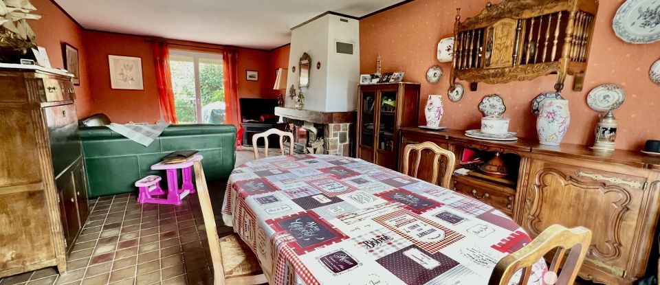 Traditional house 6 rooms of 103 m² in Vert-Saint-Denis (77240)