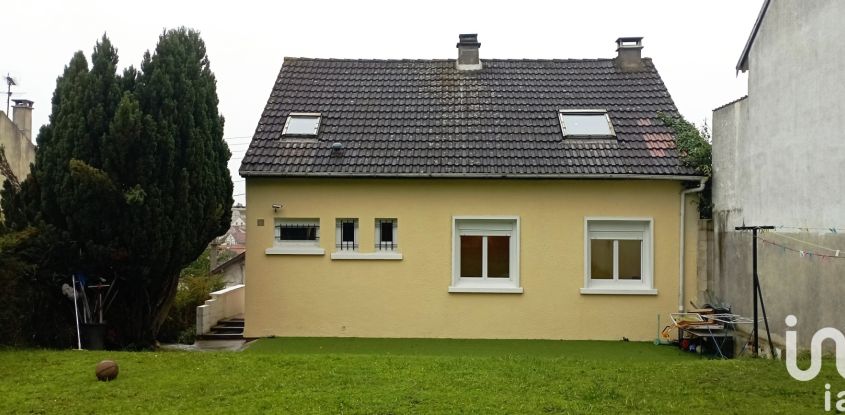 House 6 rooms of 105 m² in Goussainville (95190)
