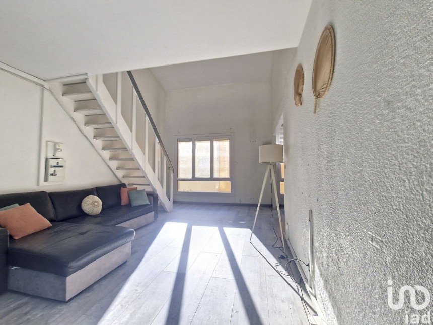 Duplex 4 rooms of 74 m² in Agde (34300)