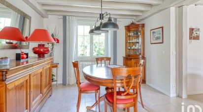 House 6 rooms of 135 m² in Saint-Prix (95390)