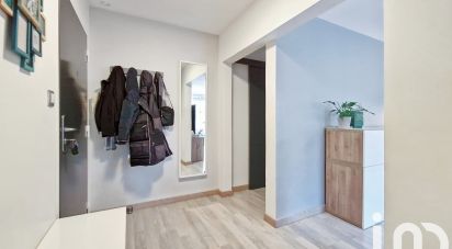 Apartment 4 rooms of 74 m² in Martigues (13500)