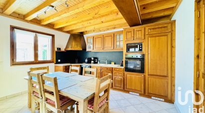 Traditional house 4 rooms of 93 m² in Saint-Laurent (74800)