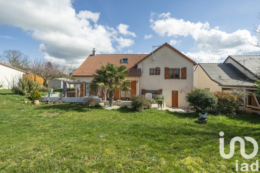 Maison traditionnelle 6 pièces de 122 m² à Brin-sur-Seille (54280)