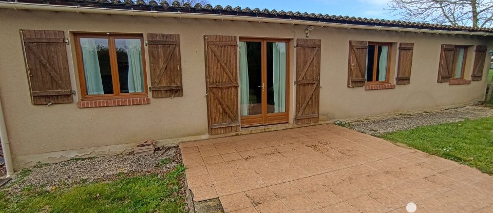 House 10 rooms of 250 m² in Pompaire (79200)