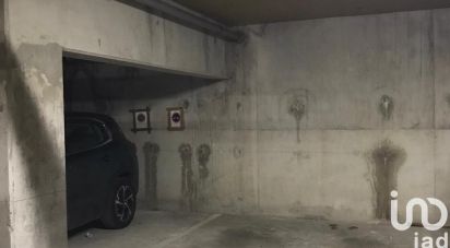 Parking/garage/box de 20 m² à Saint-Denis (93200)
