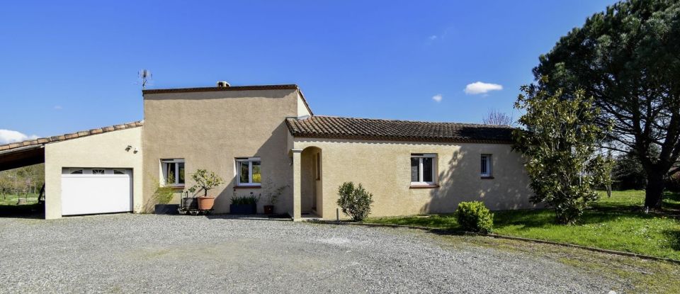 House 6 rooms of 133 m² in Lavernose-Lacasse (31410)