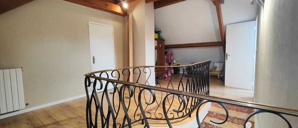 House 6 rooms of 136 m² in Eaubonne (95600)