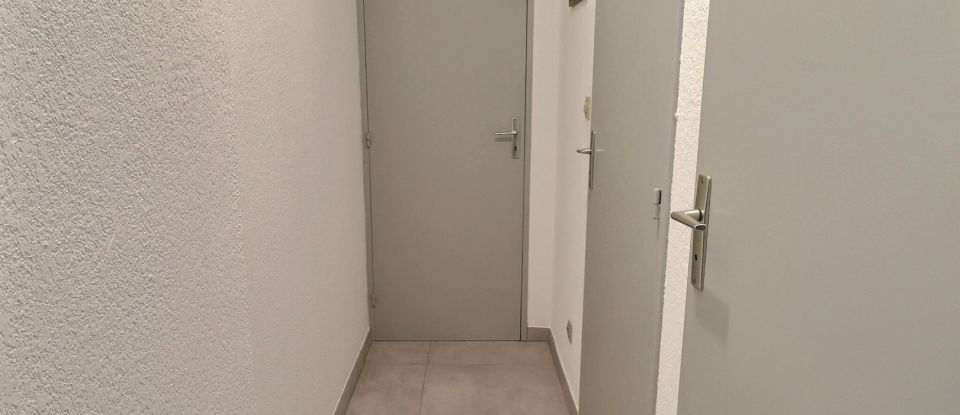 Apartment 2 rooms of 37 m² in Le Lavandou (83980)