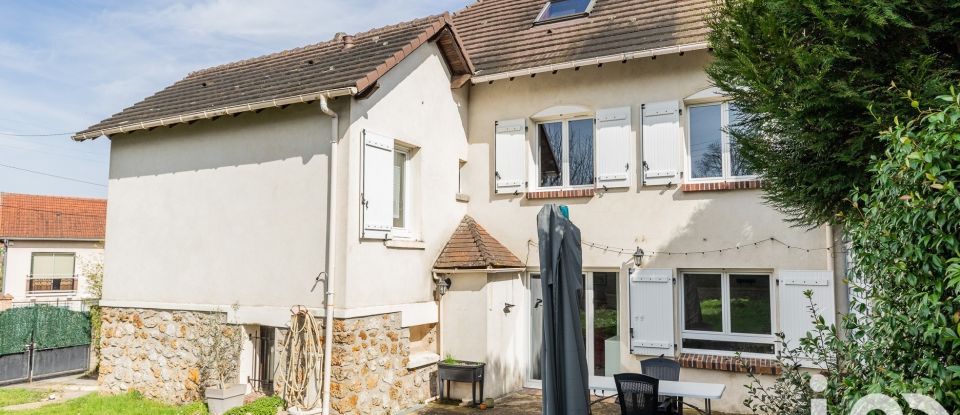 Maison traditionnelle 5 pièces de 135 m² à Villemoisson-sur-Orge (91360)