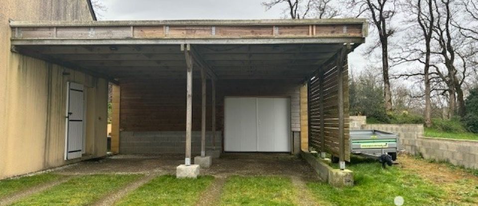 Pavilion 6 rooms of 136 m² in Gouézec (29190)