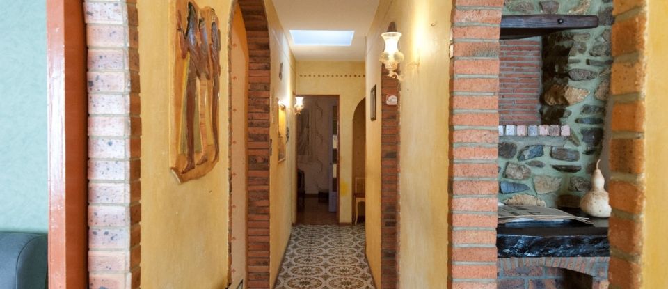 Traditional house 4 rooms of 96 m² in Longueau (80330)