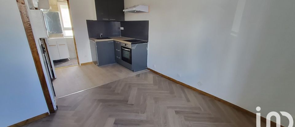 Studio 1 room of 20 m² in Stains (93240)