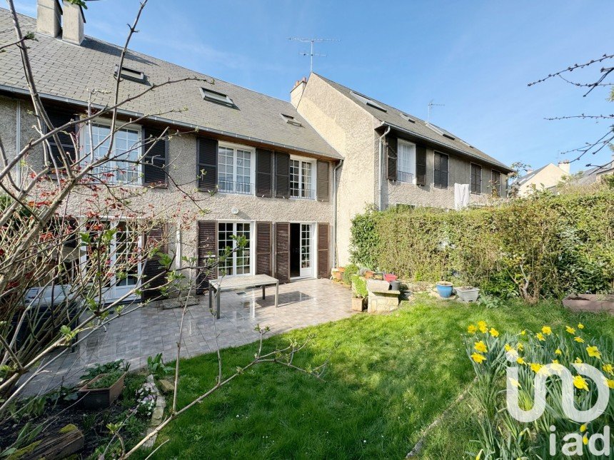 Maison 8 pièces de 169 m² à Savigny-sur-Orge (91600)