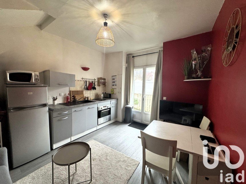 Apartment 2 rooms of 24 m² in Saint-Mammès (77670)
