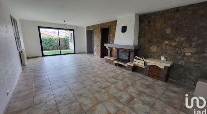 House 6 rooms of 128 m² in Mauléon (79700)