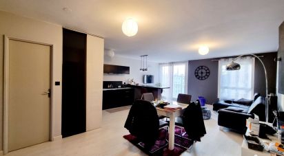 Apartment 3 rooms of 69 m² in Poitiers (86000)