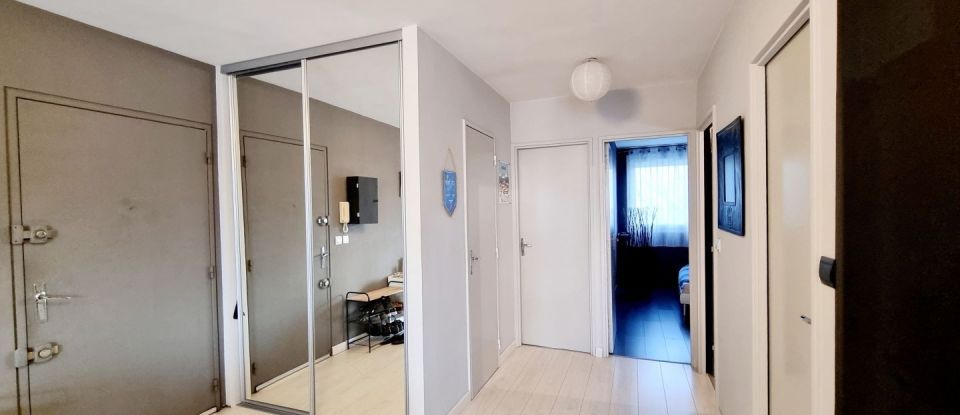 Appartement 3 pièces de 69 m² à Poitiers (86000)