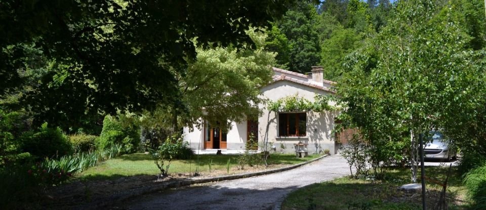 House 6 rooms of 134 m² in Châtillon-en-Diois (26410)