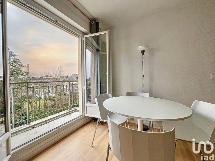 Appartement 2 pièces de 42 m² à Poissy (78300)