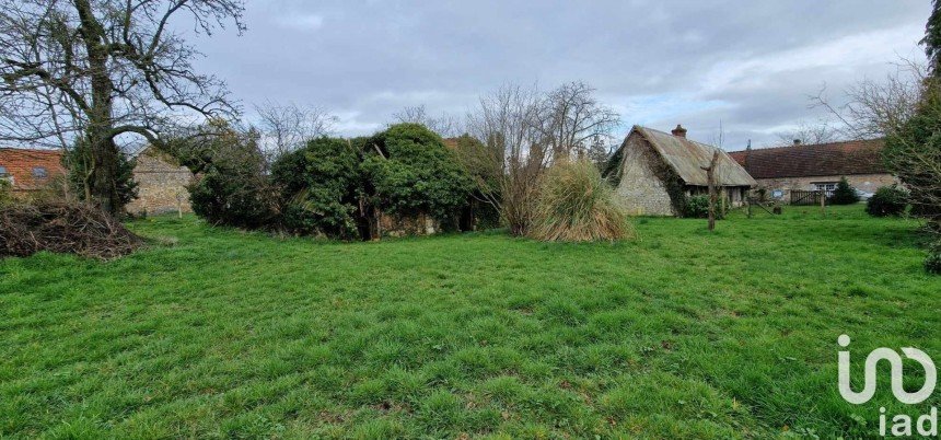 Land of 650 m² in Amfreville-sur-Iton (27400)