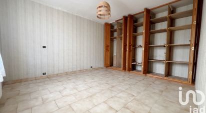 Traditional house 5 rooms of 95 m² in La Houssoye (60390)