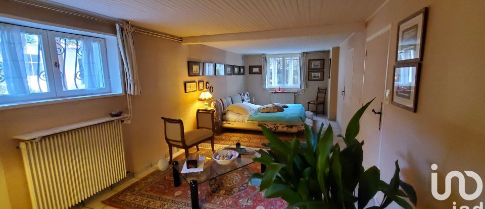 Maison traditionnelle 5 pièces de 127 m² à Clermont-Ferrand (63100)