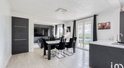 Maison 6 pièces de 130 m² à Rouvres-en-Multien (60620)