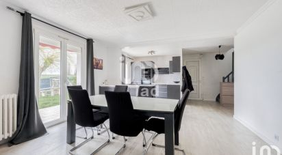 Maison 6 pièces de 130 m² à Rouvres-en-Multien (60620)
