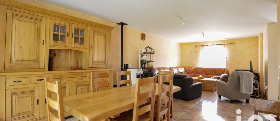 House 8 rooms of 180 m² in Sonchamp (78120)